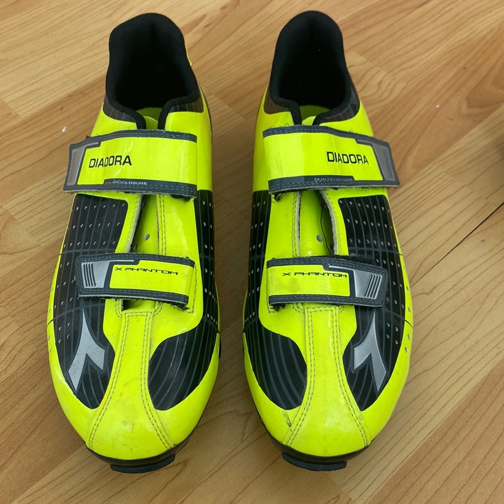 Diadora cycling shoes